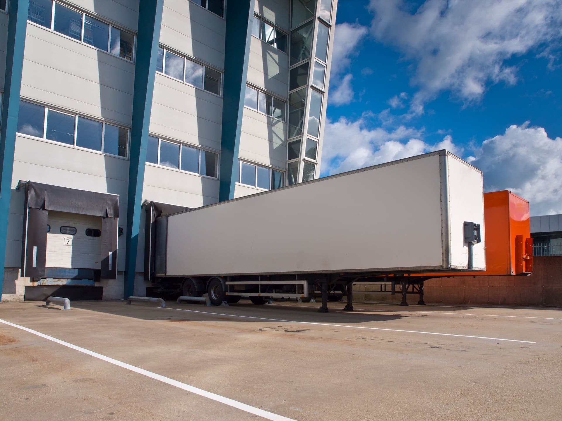 Loading Bays in London Lorry Route