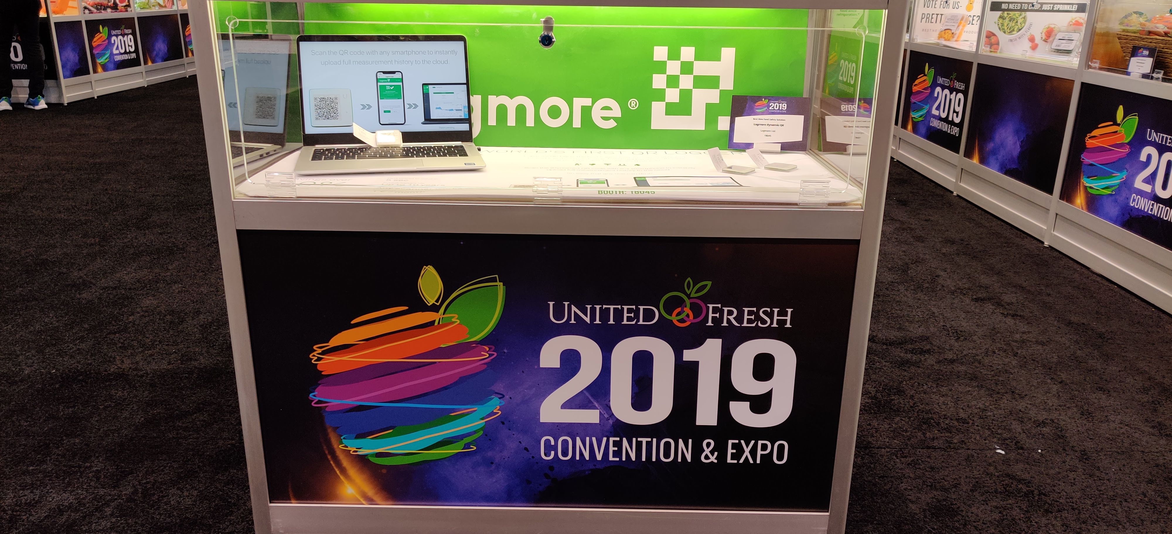 logmore-display-case-at-united-fresh