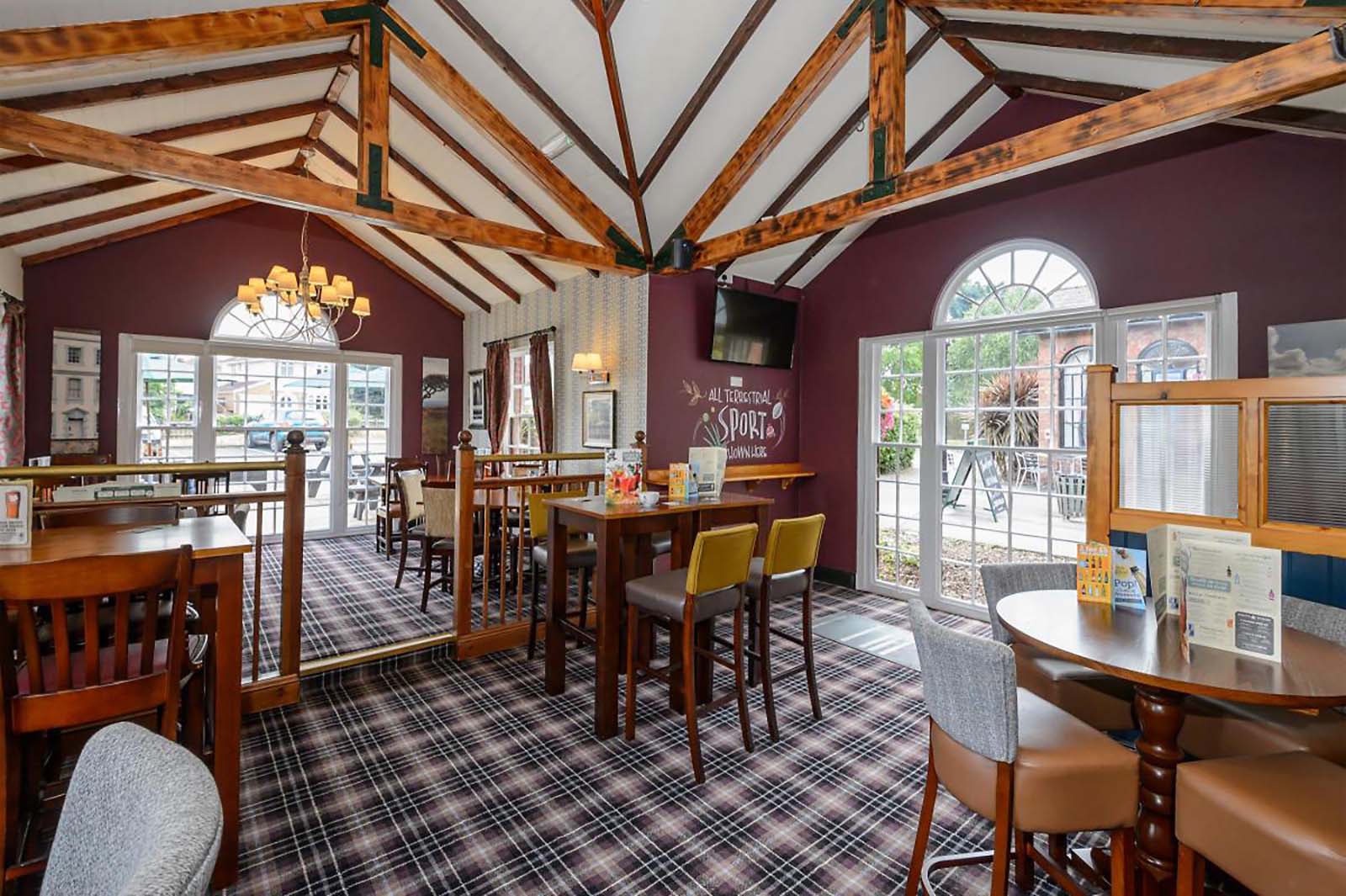 Pubs & Clubs Walker Contract Interiors Fit Out Contractor Scotland