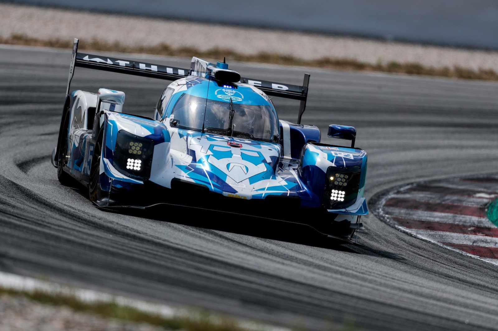 Barnicoat helps Thunderhead Carlin Racing to first Top10 ELMS finish of the season