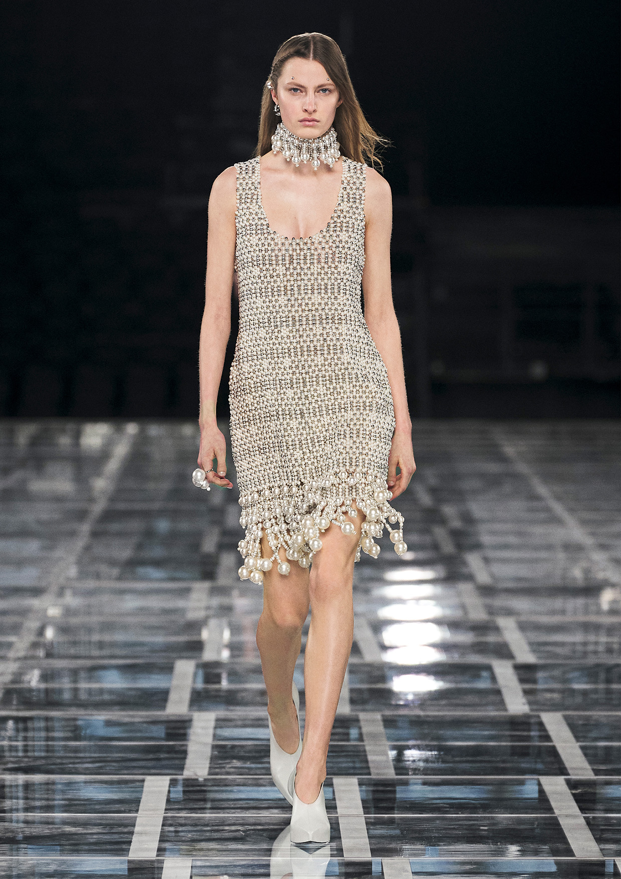 Givenchy Fall-Winter 2022 Women’s & Men’s Ready-to-Wear Collection Look 22