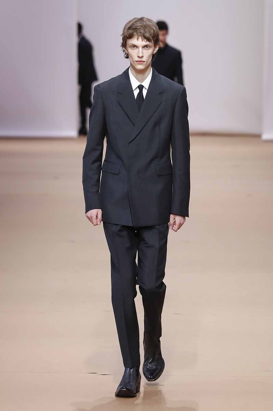 PRADA SPRING/SUMMER 2023 MENSWEAR SHOW. Look 07