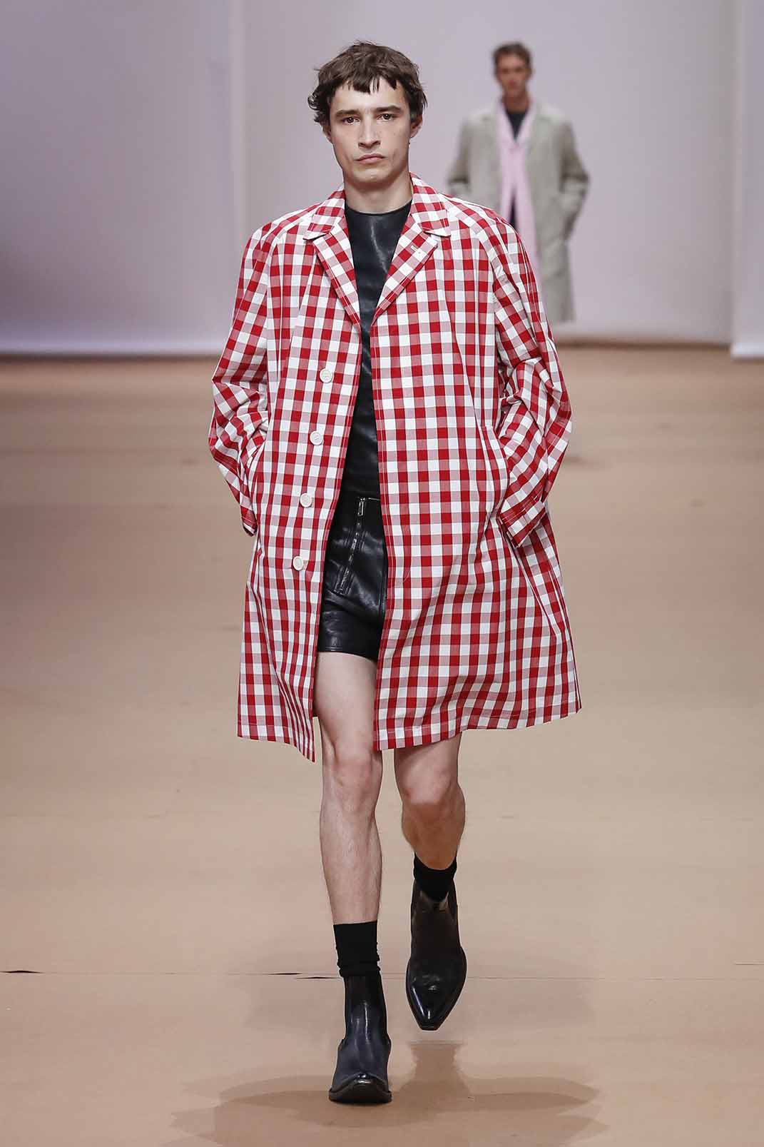 PRADA SPRING/SUMMER 2023 MENSWEAR SHOW. Look 17