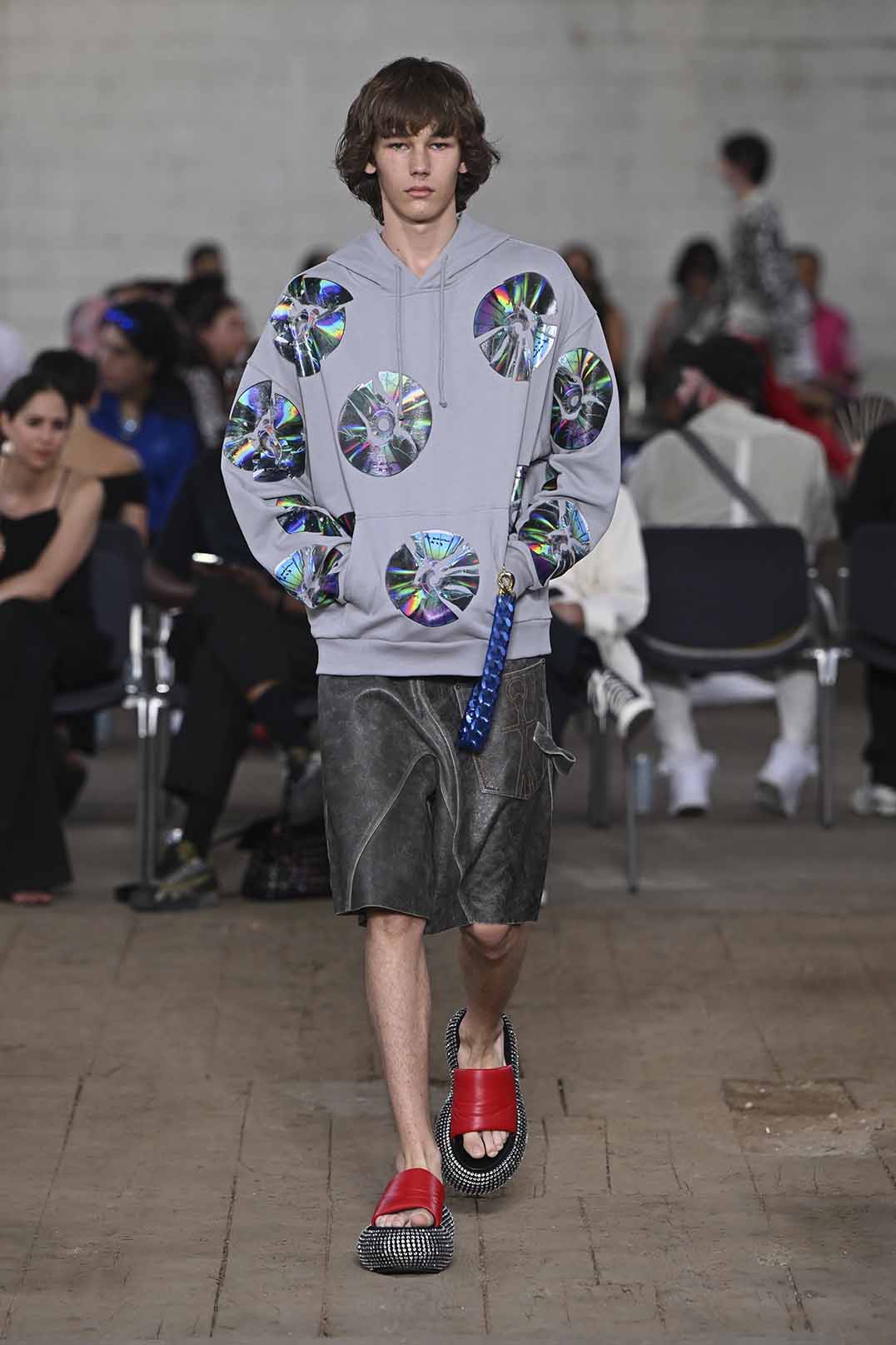 JW Anderson Men's SS23 and Resort 23 Collection Reveal. Look 11