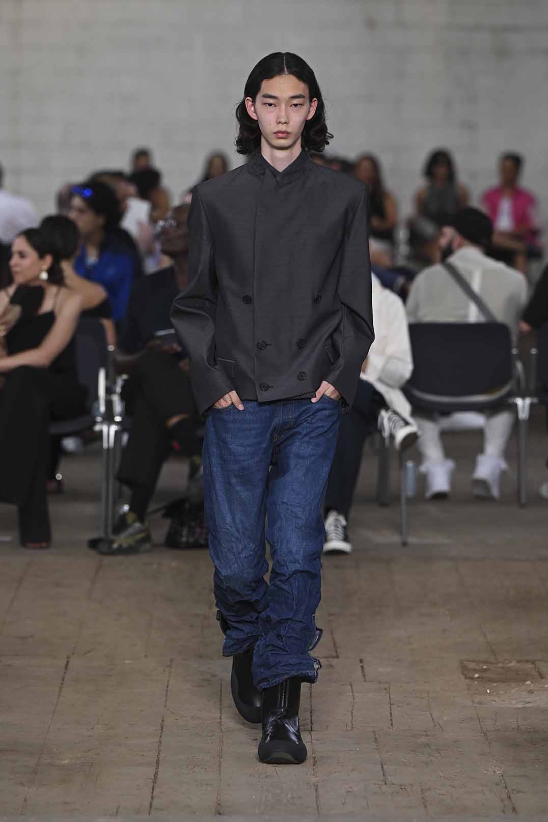 JW Anderson Men's SS23 and Resort 23 Collection Reveal. Look 21