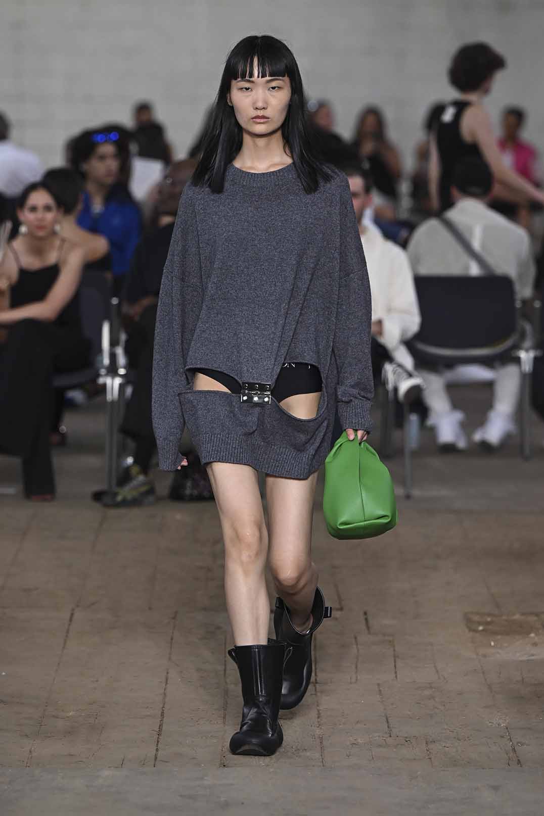 JW Anderson Men's SS23 and Resort 23 Collection Reveal. Look 28