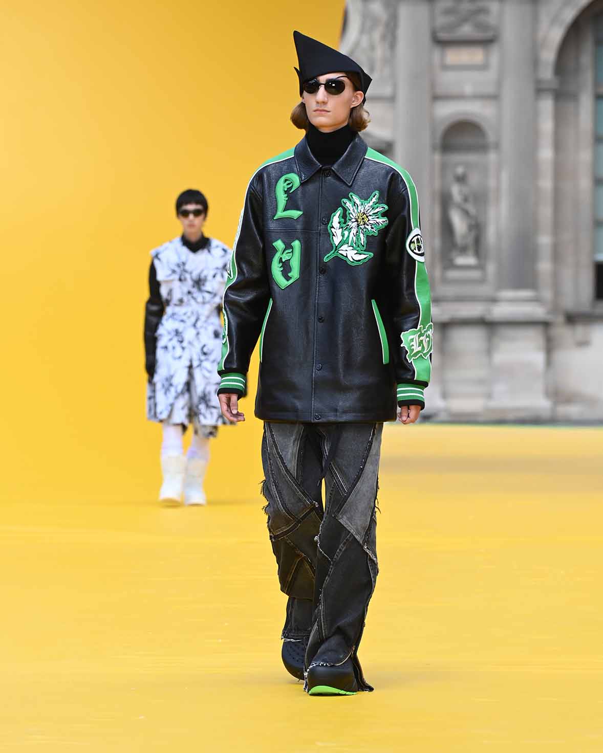 LOUIS VUITTON SPRING SUMMER 2023 MEN SHOW. Look 25
