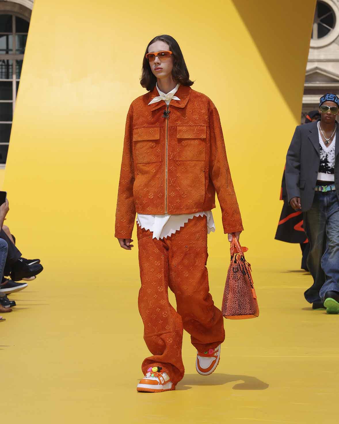 LOUIS VUITTON SPRING SUMMER 2023 MEN SHOW. Look 30