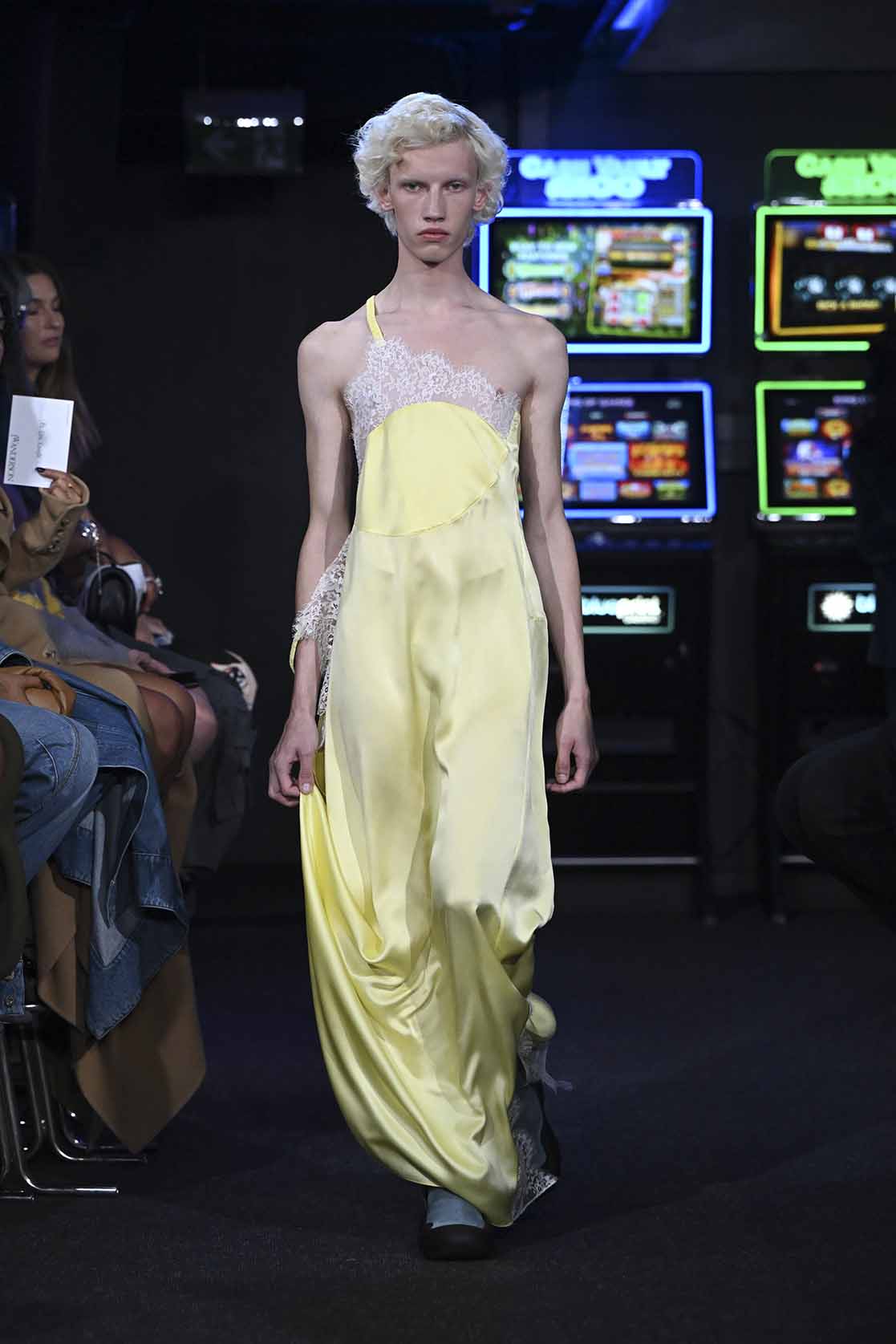 Jw Anderson Womenswear Spring Summer 2023 Collection Reveal