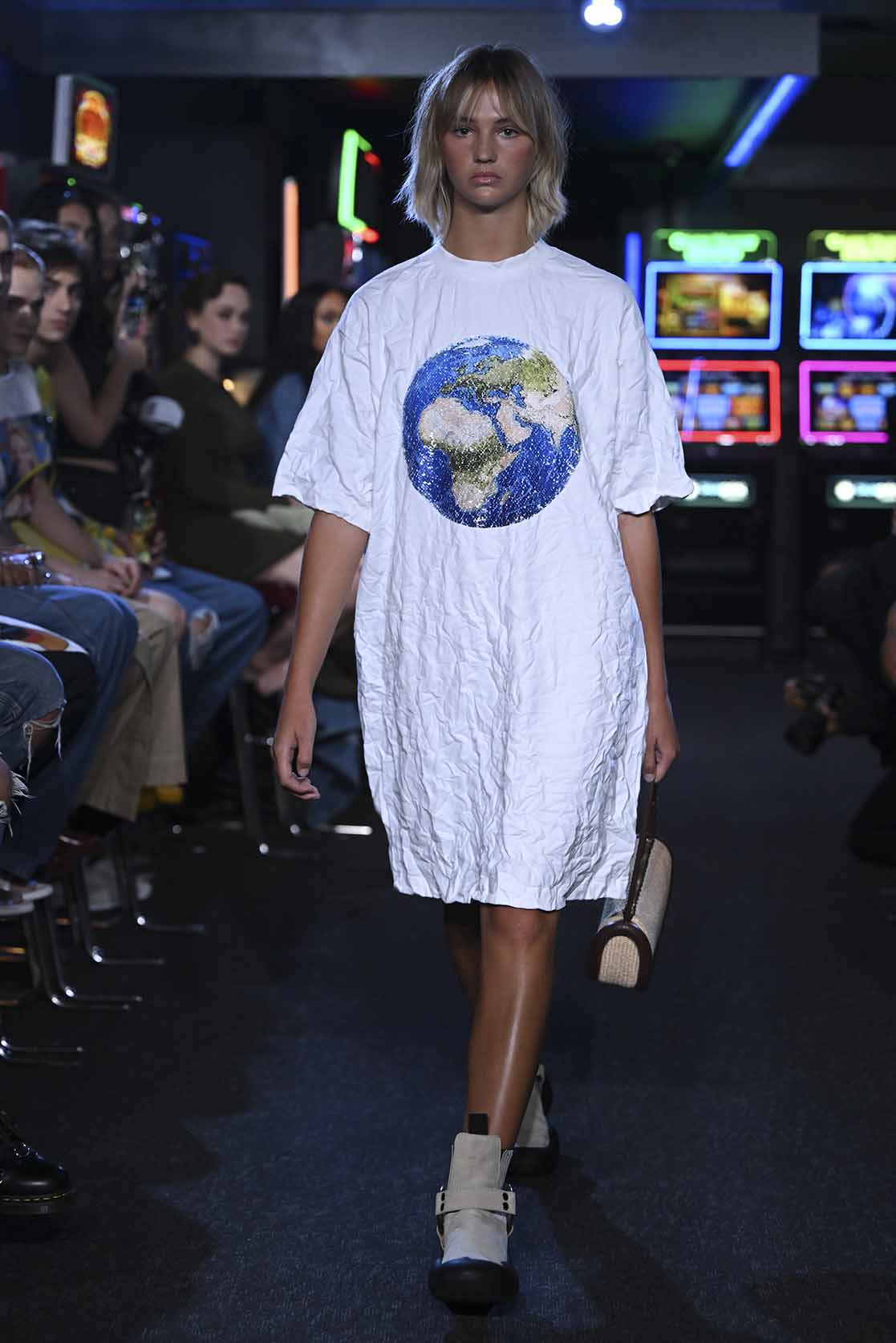 Jw Anderson Womenswear Spring Summer 2023 Collection Reveal