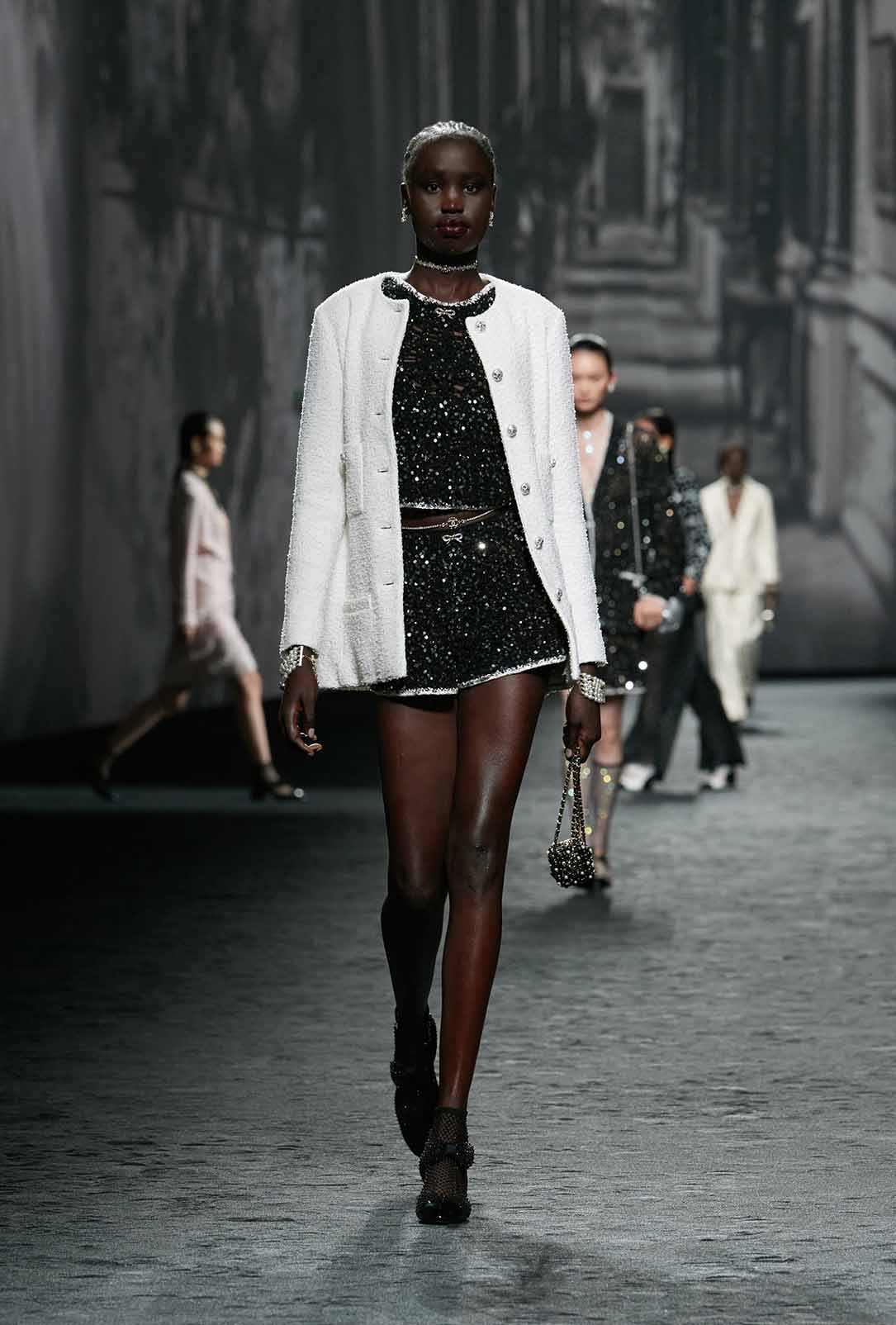 CHANEL Spring-Summer 2023 Ready-to-Wear Collection. Copyright CHANEL