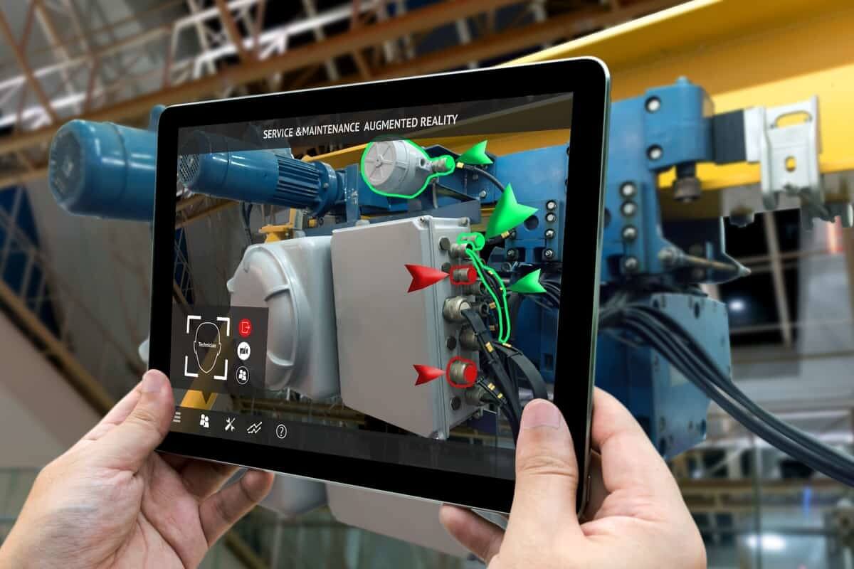 AR displaying information about an industrial machine