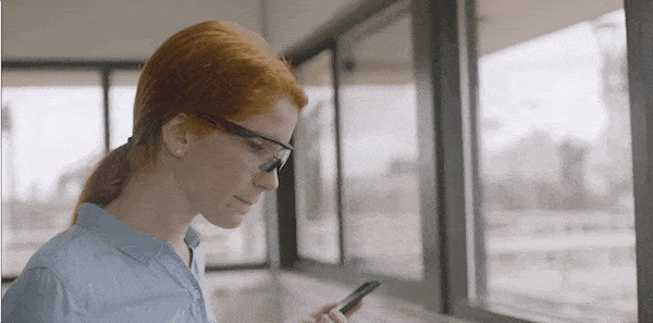 An engineer guiding from a distance through AR