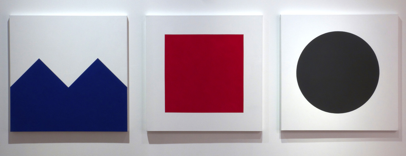 Tom Loveday is a contemporary artist in Sydney. His artwork is mainly painting and includes video installation, wall paintings and a number of performances and curatorial projects.