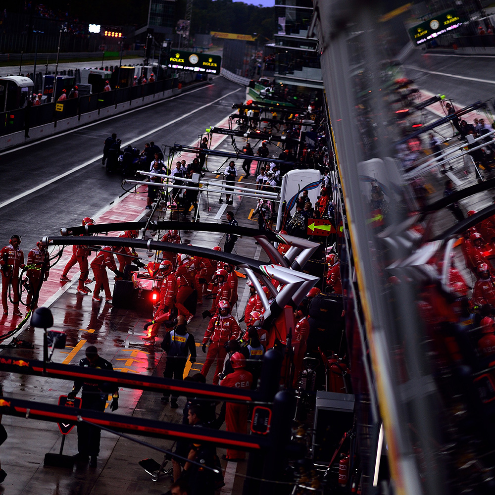 f1 paddock club tickets price