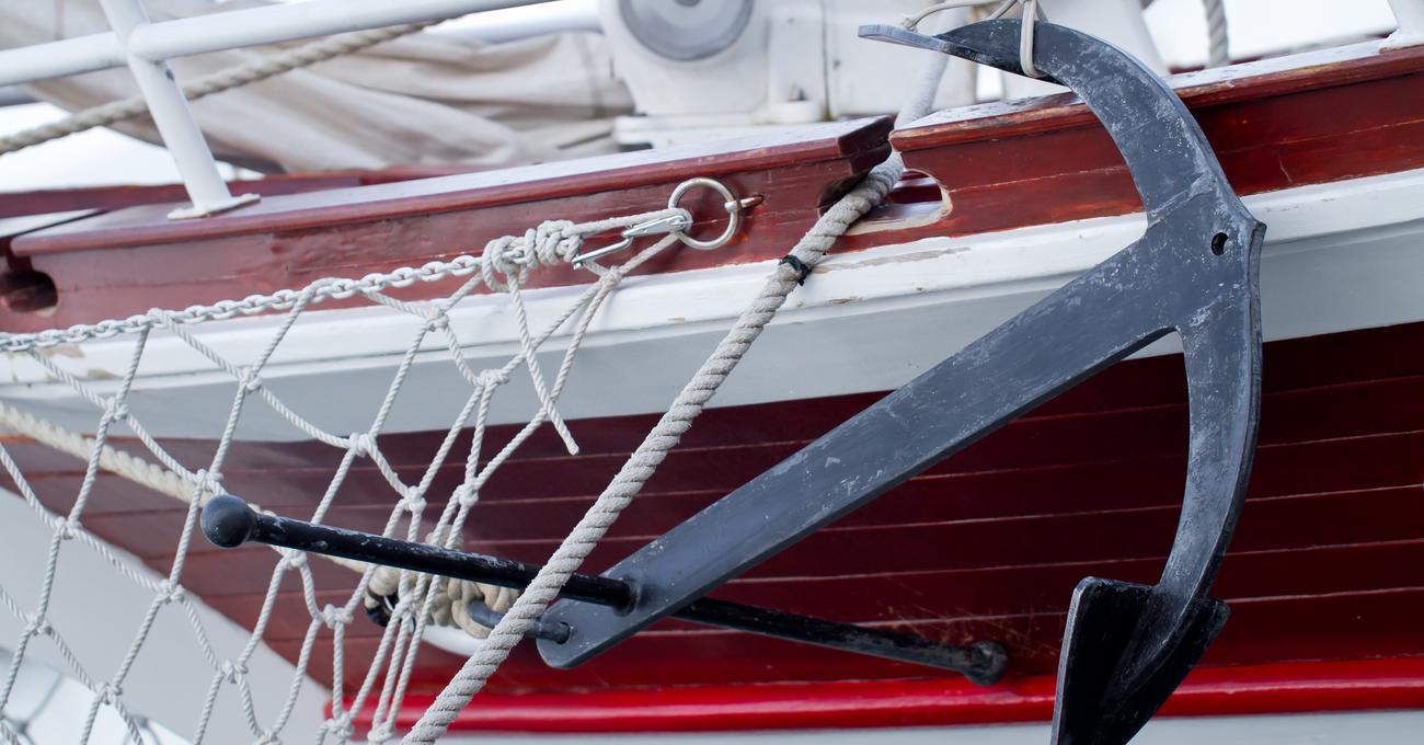 Can You Drop Anchor In The Middle Of The Ocean? Retire Fearless