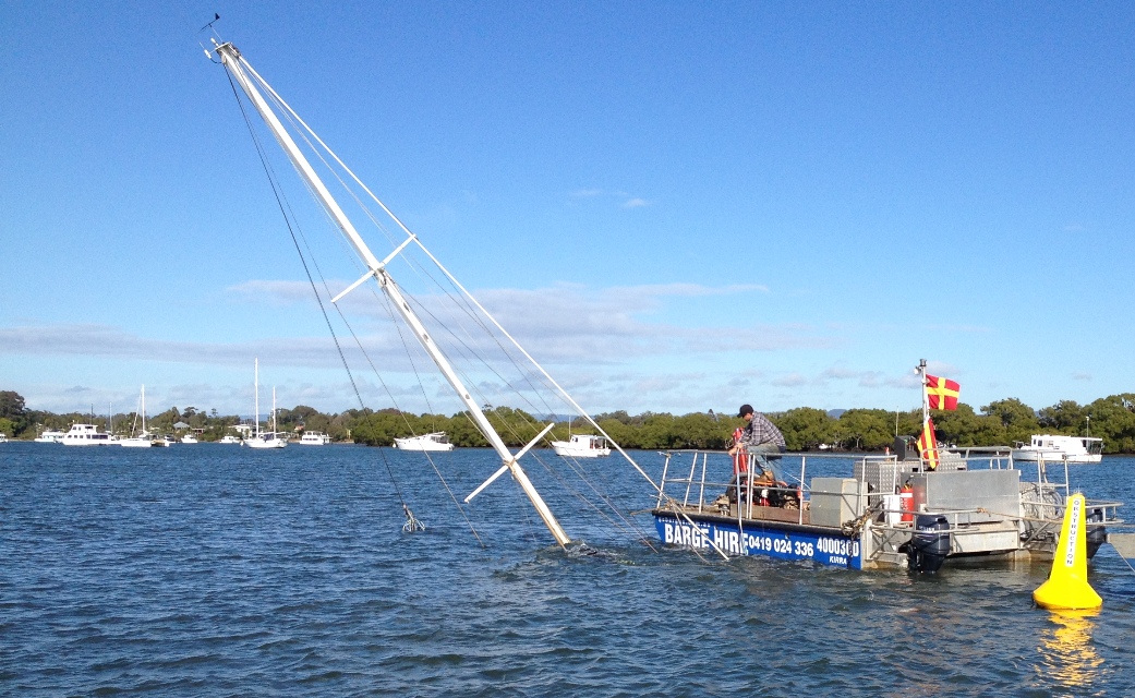 Marine Salvage Project Jacobs Well Gold Coast Boat Salvage Services