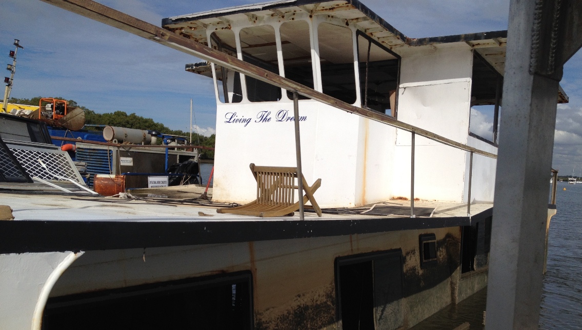 Beachmere Houseboat Salvage Caboolture River Marine Salvage Project