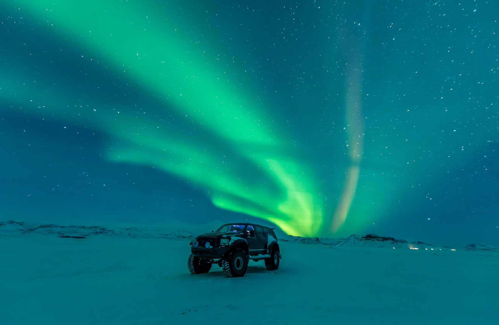 Northern Lights by Super Truck 4x4