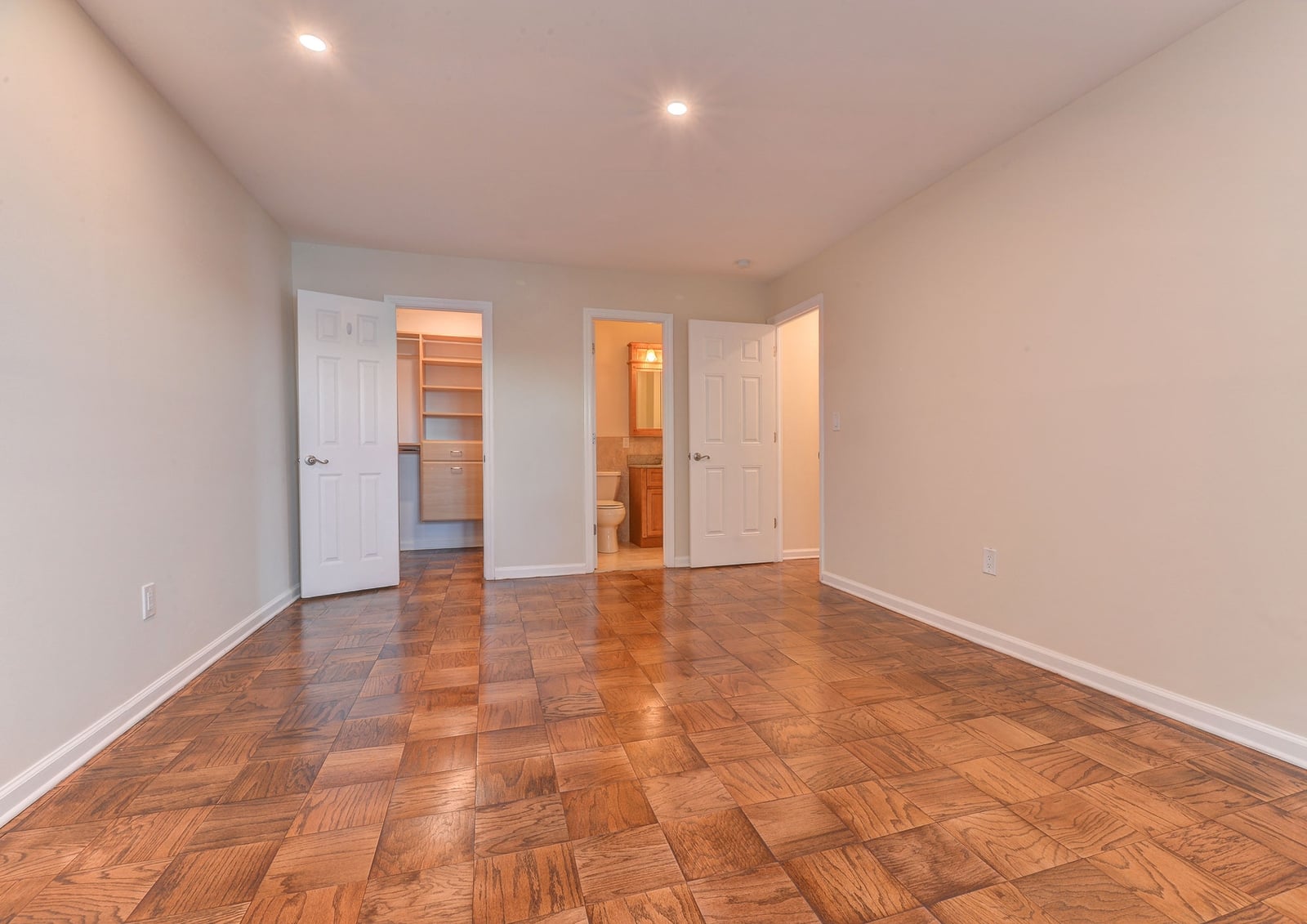 Luxury Riverfront Apartments