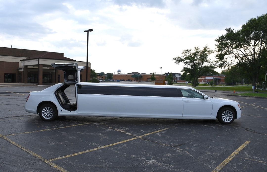 A Stars Limo Services Chicago Weddings Wedding Limos