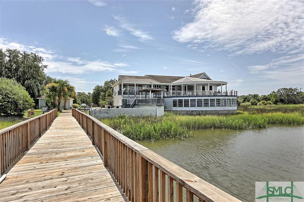 Waterfront Homes and Properties Presented by Exclusive Buyer’s Realty