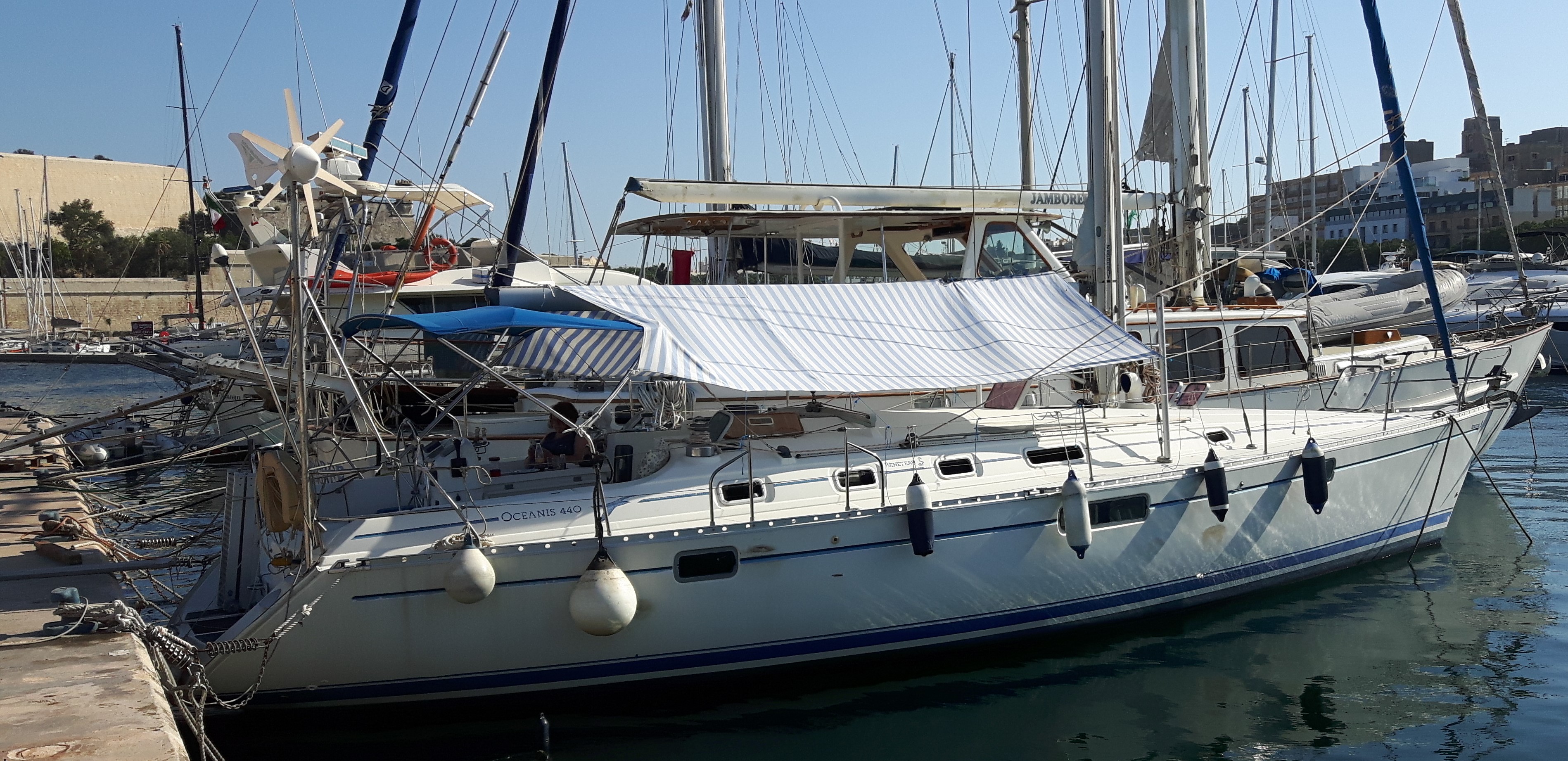 OCEANIS 440