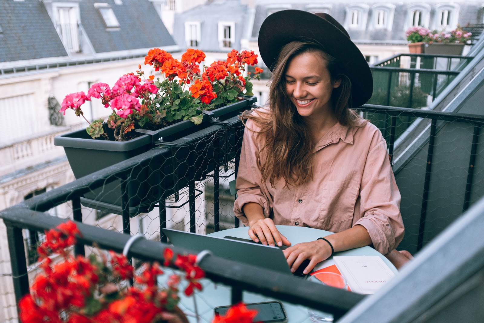 étudiante logement paris