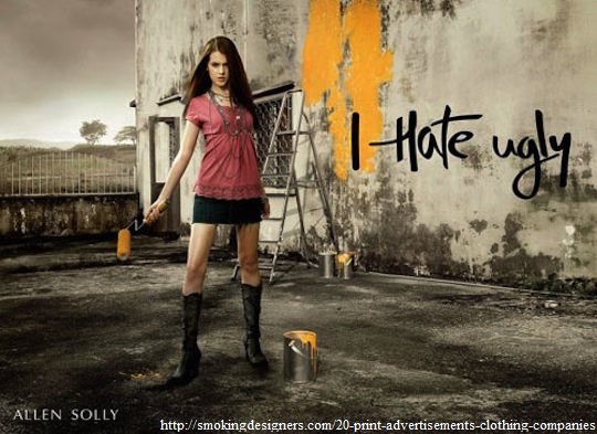 Contextual messaging in a clothing ad