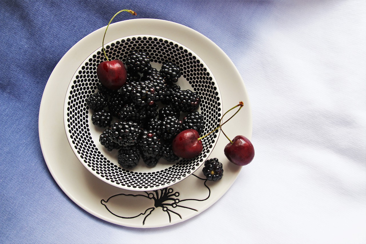 Blackberry Tea Benefits Plus How to Make It - Cup & Leaf