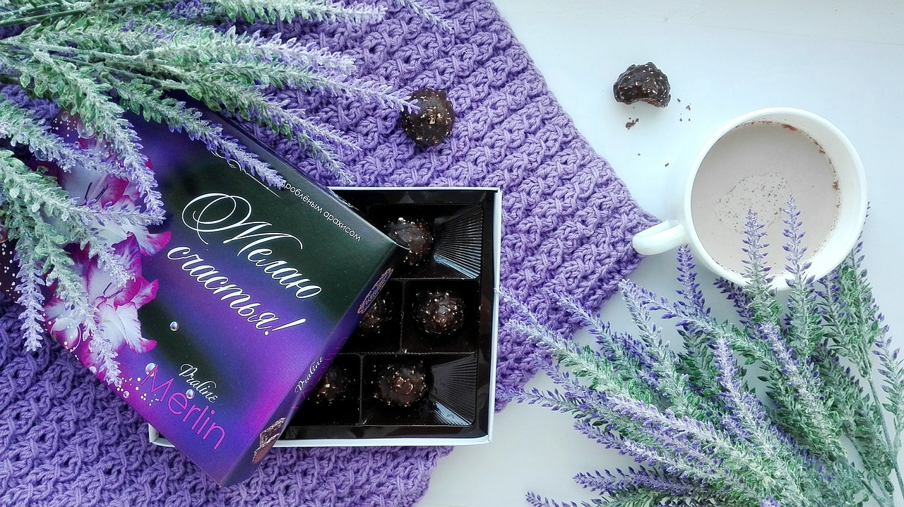 Lavender Tea Benefits For Sleep and Anxiety Cup & Leaf