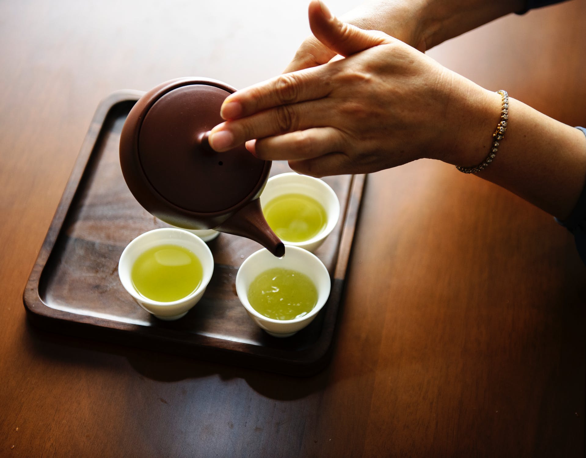 Oolong Tea vs. Green Tea Is One Healthier Than the Other? Cup & Leaf