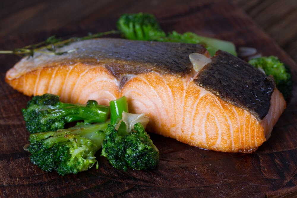 salmon with broccoli
