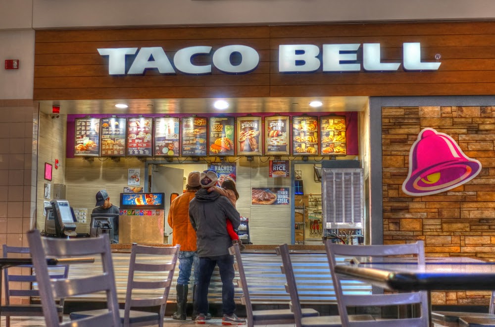Family Ordering at Taco Bell
