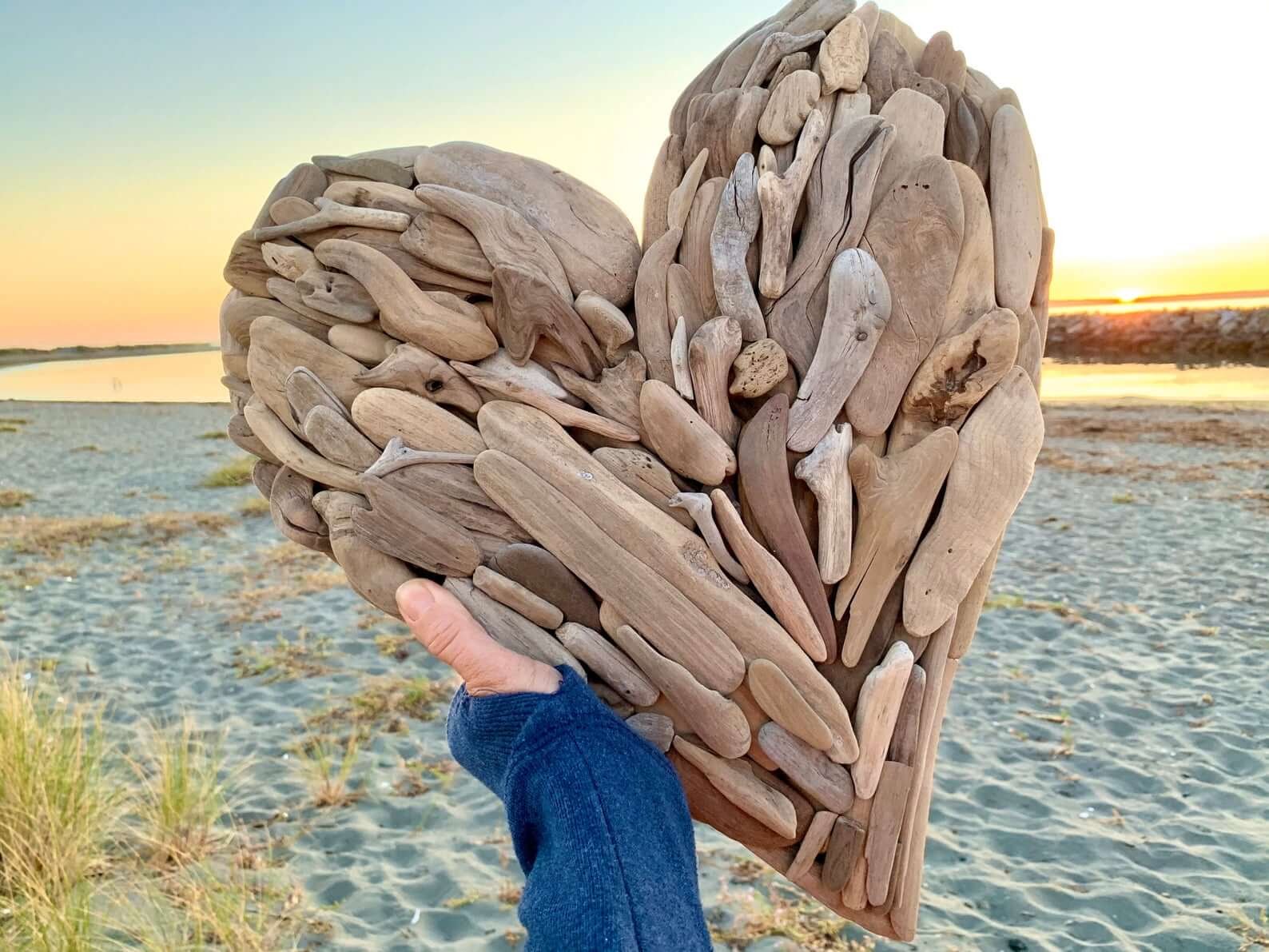 RedwoodCoastalDesign driftwood heart
