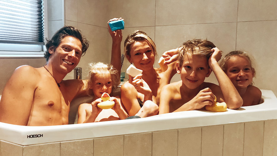 Familie auf Weltreise Die Leichsenrings Packliste Dinge Koffer