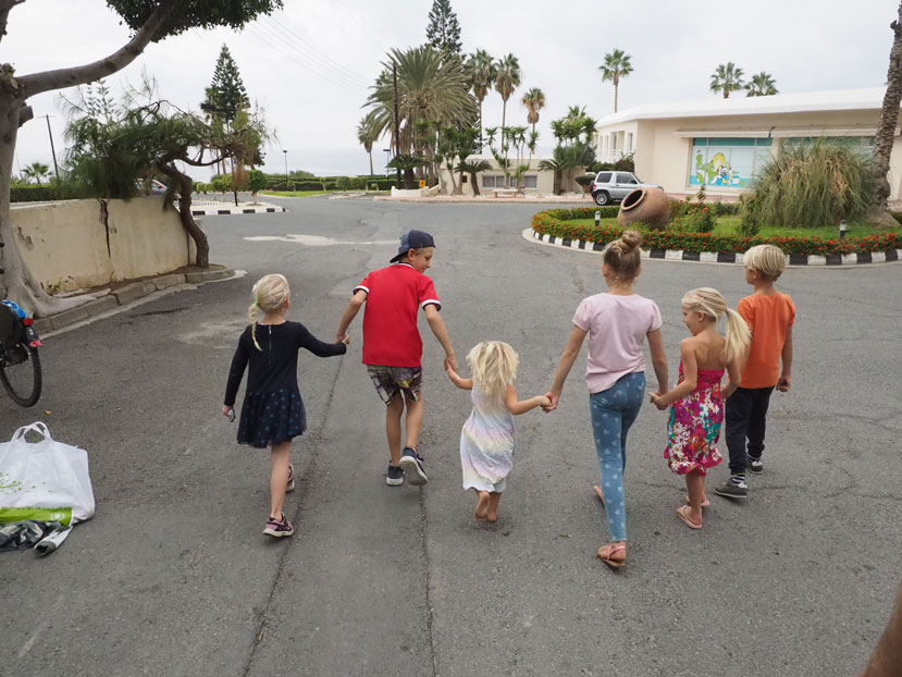 Freunde finden auf Weltreise Familie Leichsenring Familie auf Weltreise Kinder auf Zypern