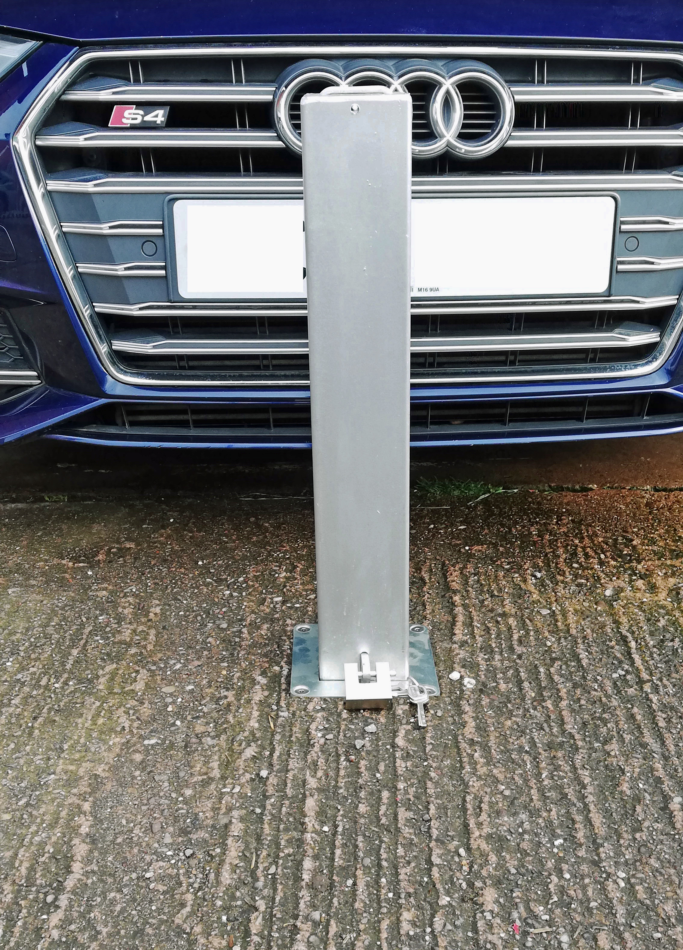 Telescopic Mole Post