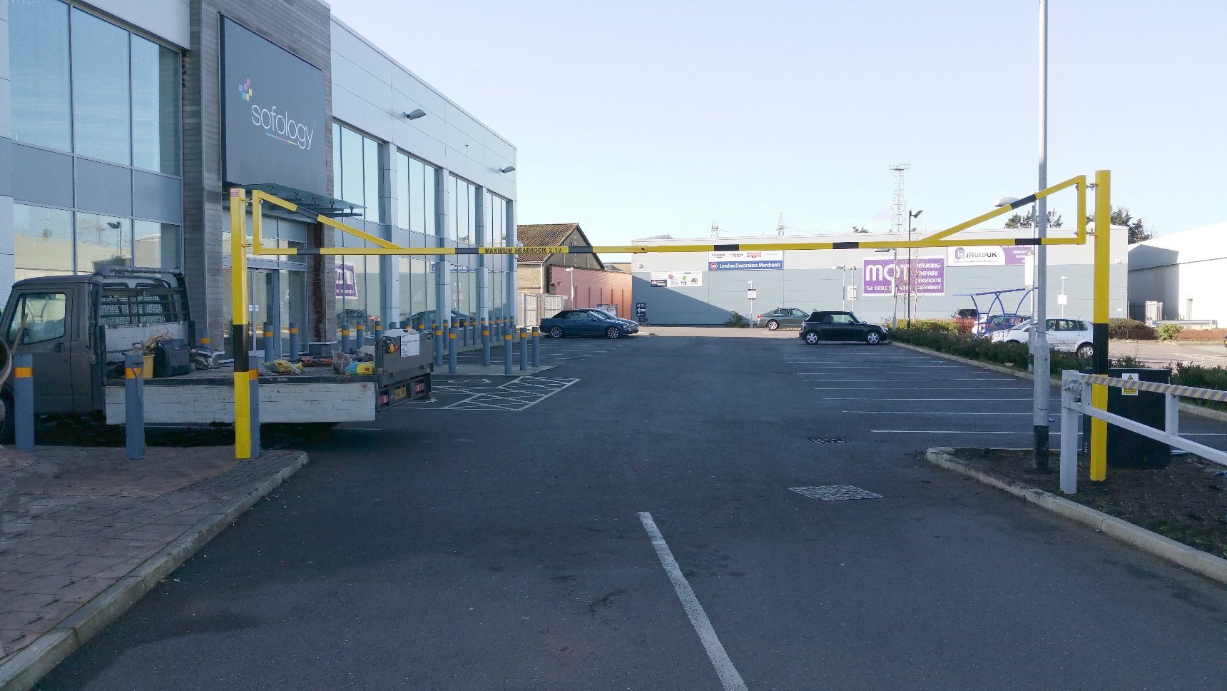 Swinging Height Restriction Barrier 6M-12M
