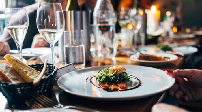 Food Pairing with Dry White Wine
