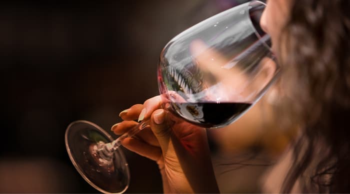 Red Wine vs White Wine: Taste Profile