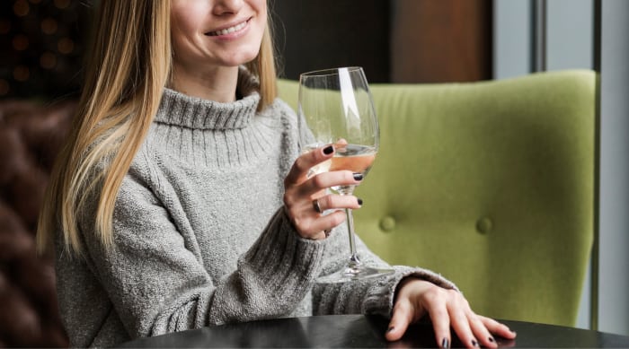 Why Should You Use a Proper Wine Glass for Serving Wine?