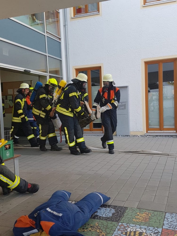 Atemschutzübung im Kindergarten - Freiwillige Feuerwehr Geiselhöring