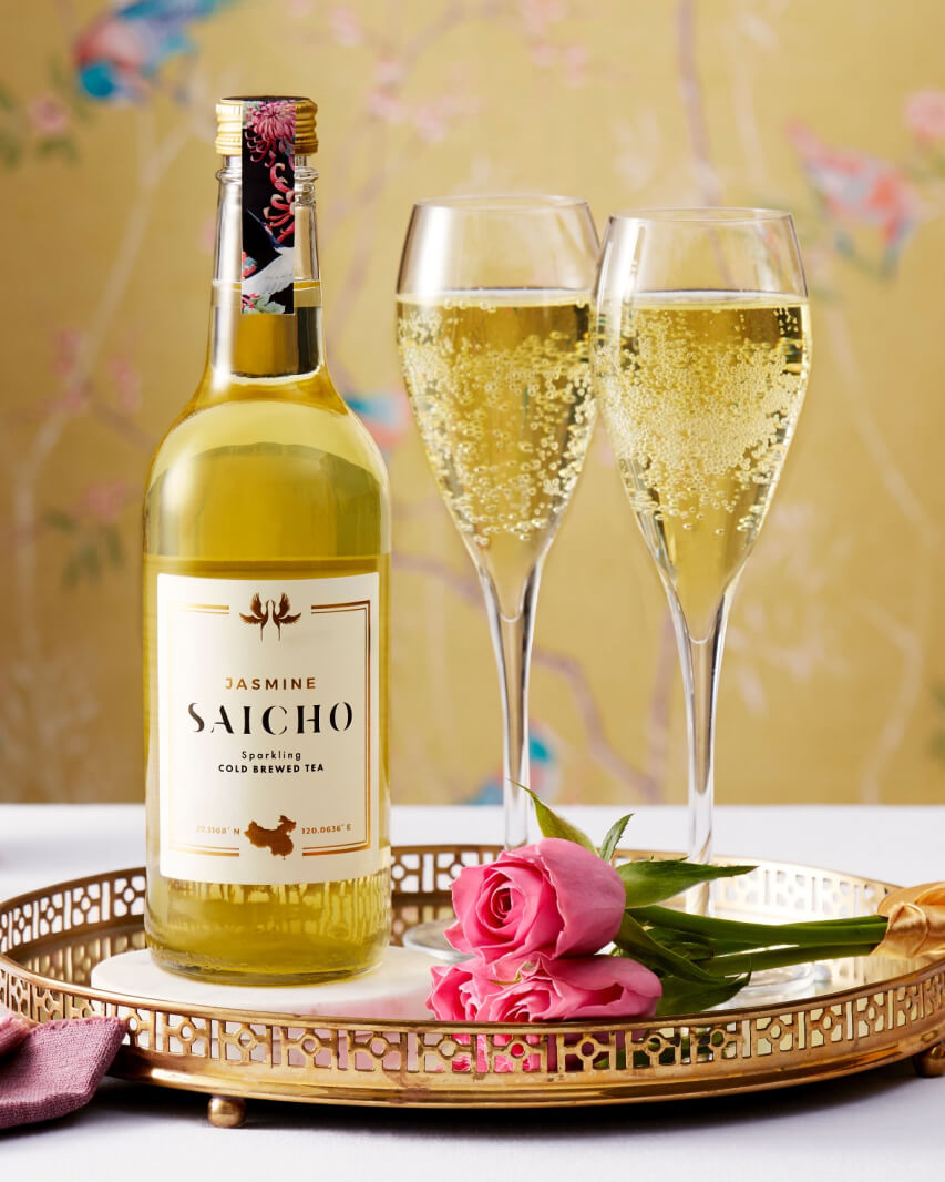 Jasmine Sparkling Tea Sparkling Cold Brewed Tea by Saicho