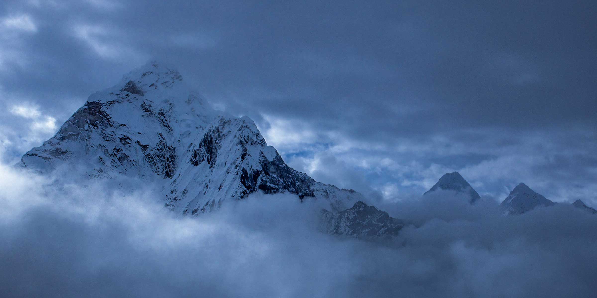 The Mountain Between Us