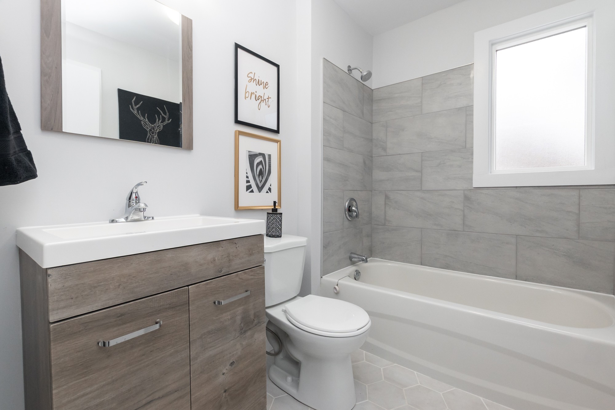 745 Martin Ave, E Bobby Wall Winnipeg Real Estate