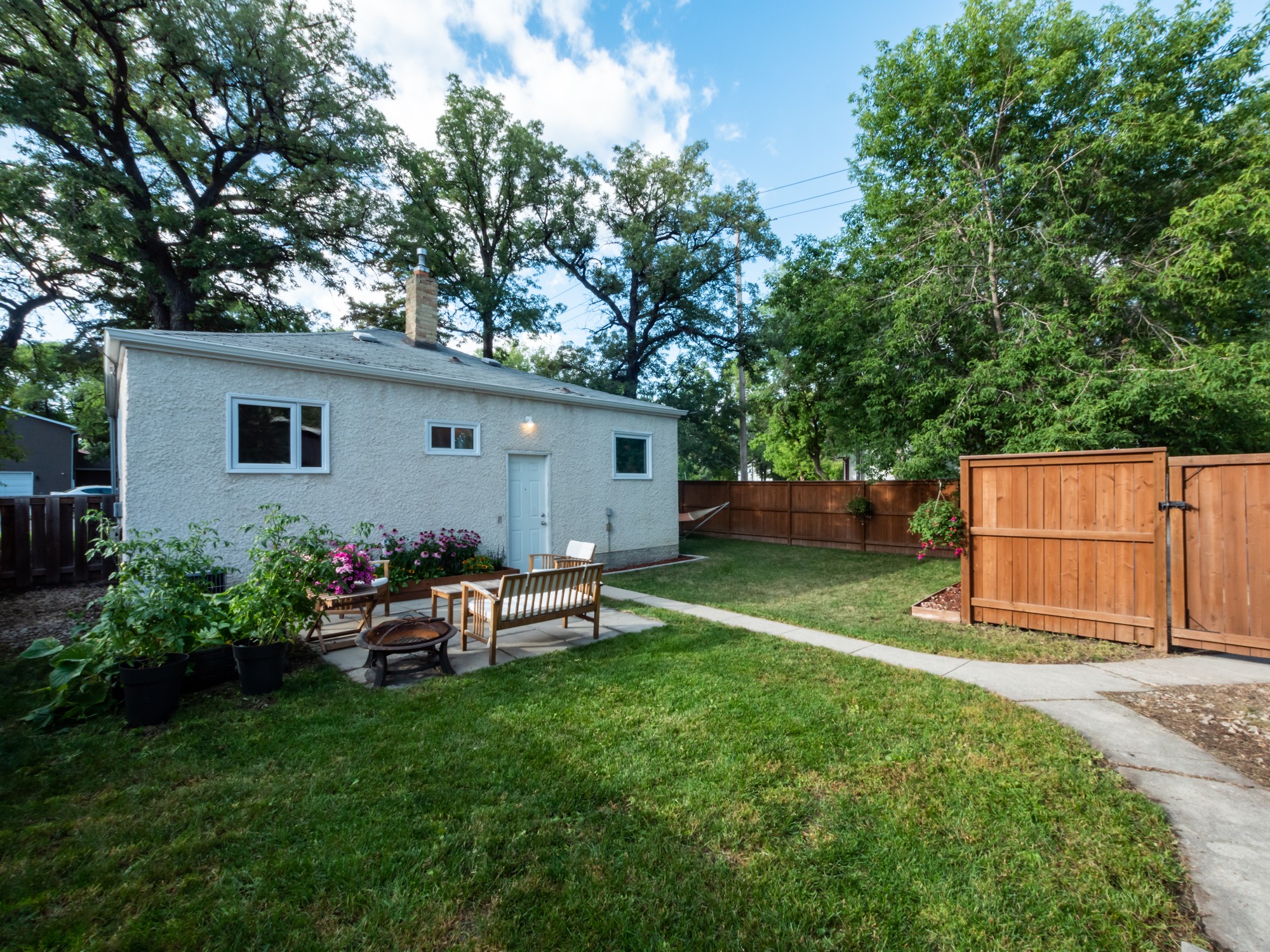 108 St. Vital Rd Bobby Wall Winnipeg Real Estate