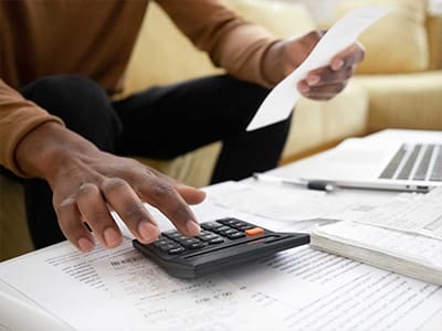 Higher wages - Become a caregiver - CareLinx
