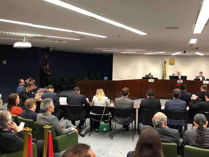 Sem acordo com União, políticos mineiros prometem briga por verbas da Lei Kandir