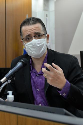 Para Hugo René, discussão deve ser feita após a pandemia
